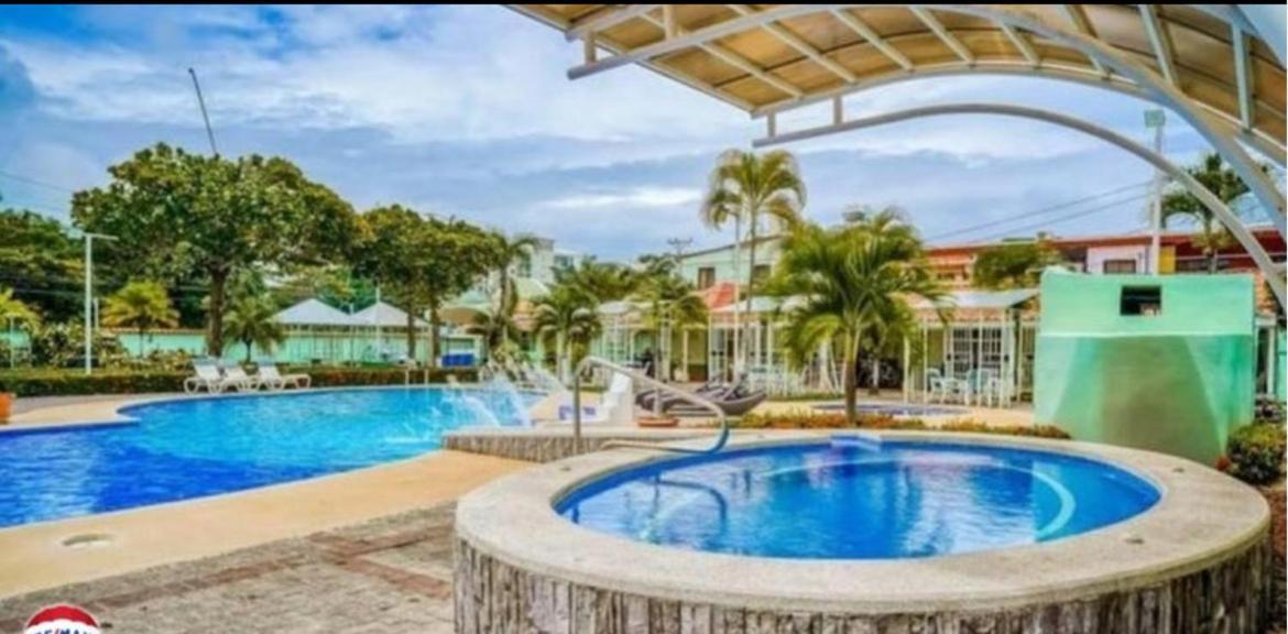Enchanting 3 Bedroom 2 Bath In The Heart Of *