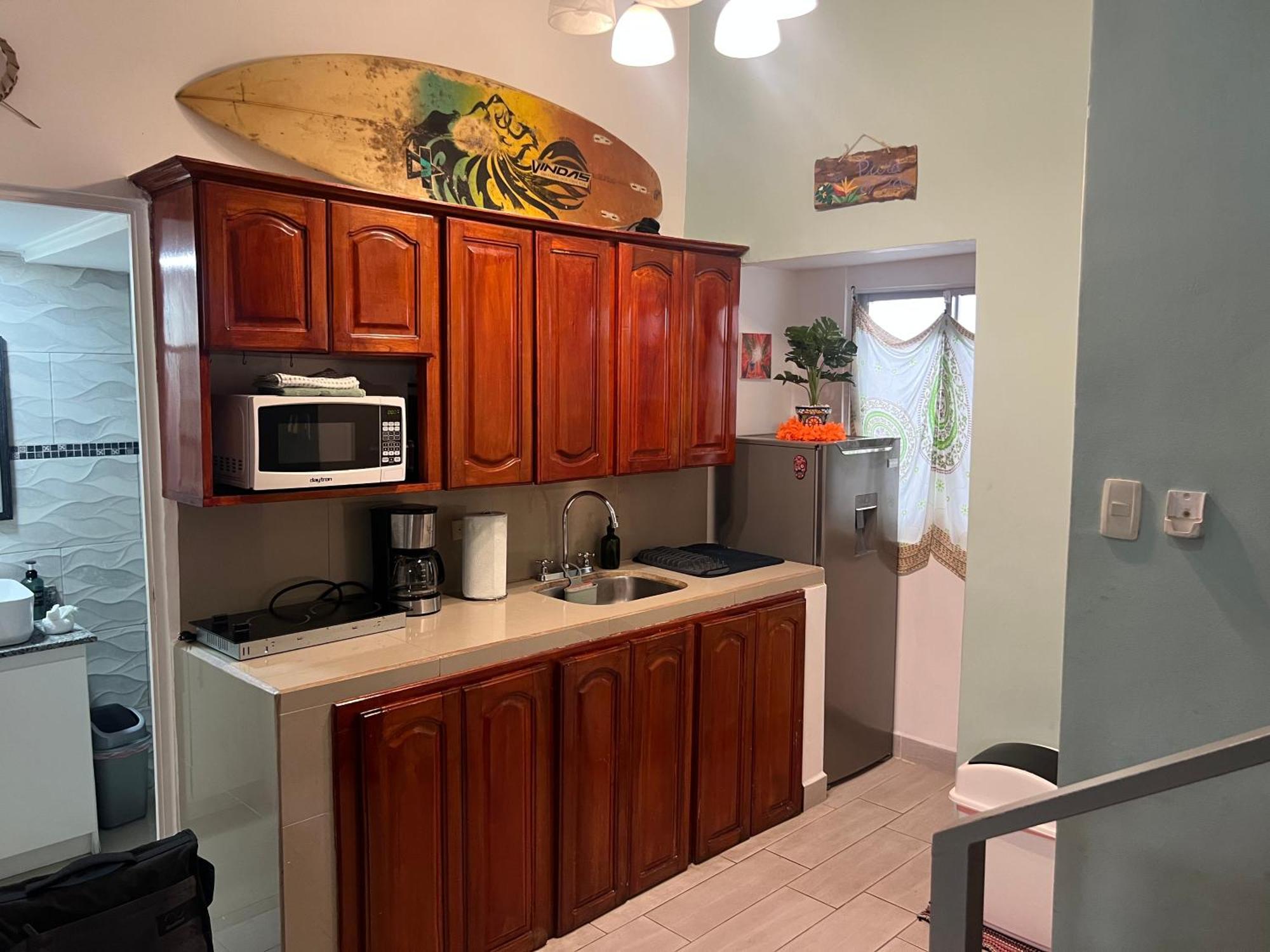 Enchanting 3 Bedroom 2 Bath In The Heart Of Apartment *